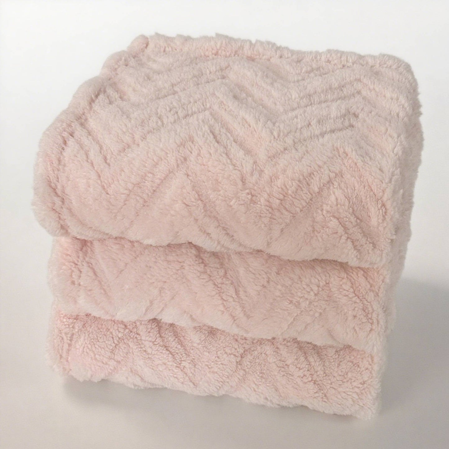 MARNUR Throw Blanket 50"x70" for Couch, Super Soft Cozy Blankets with Herringbone Design, Lightweight Plush All Season Use ,Pink