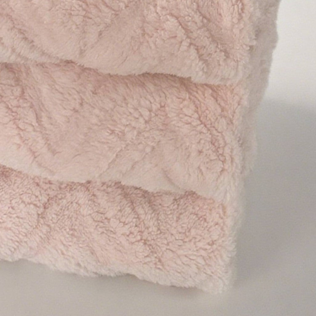 MARNUR Throw Blanket 50"x70" for Couch, Super Soft Cozy Blankets with Herringbone Design, Lightweight Plush All Season Use ,Pink