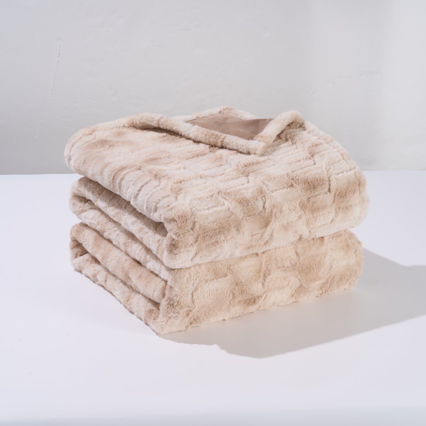 Electric Throw Blanket 50" x 72",faux fur, 10 Heating Levels, 4 Hours Timer - Brown