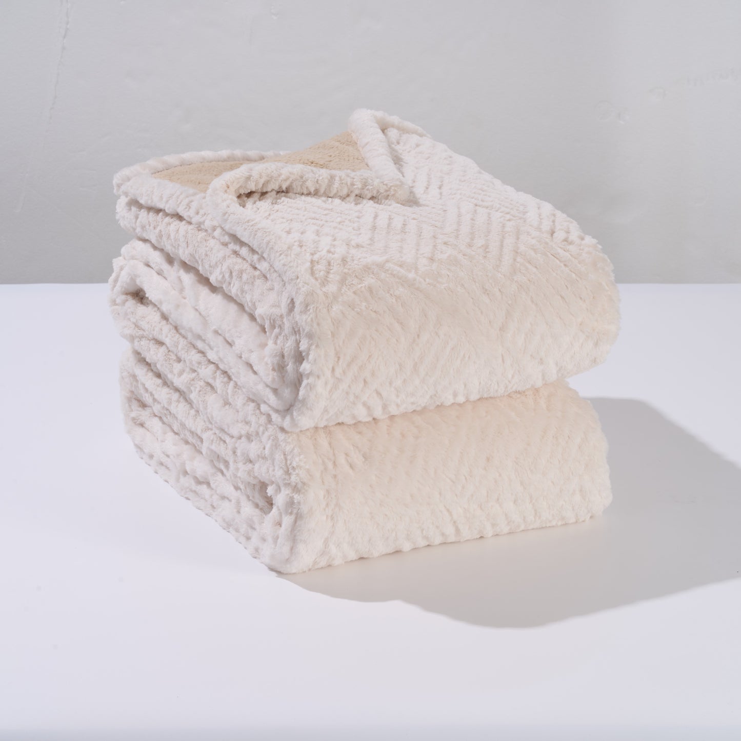 Electric Blanket 72" x 84" Full Size, Jacquard Faux Fur, for Couch, Bed, Soft, Warm, Lightweight - Beige