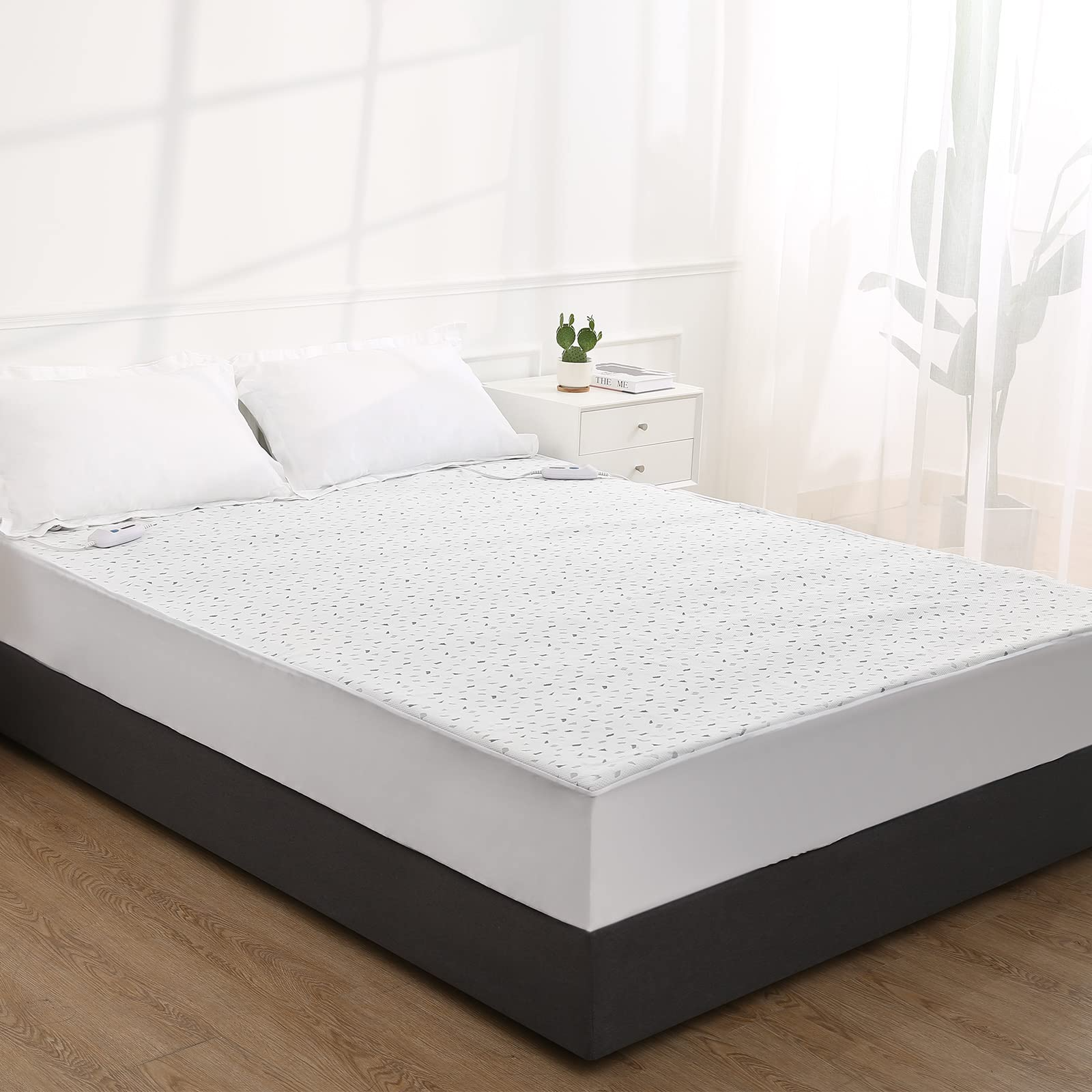 Load image into Gallery viewer, Heating Mattress Pad King Size Underblanket 78''*80'' with 4 Heating Levels, 10H Auto-off, Dual Controllers, 15" Deep Pocket, Machine Washable