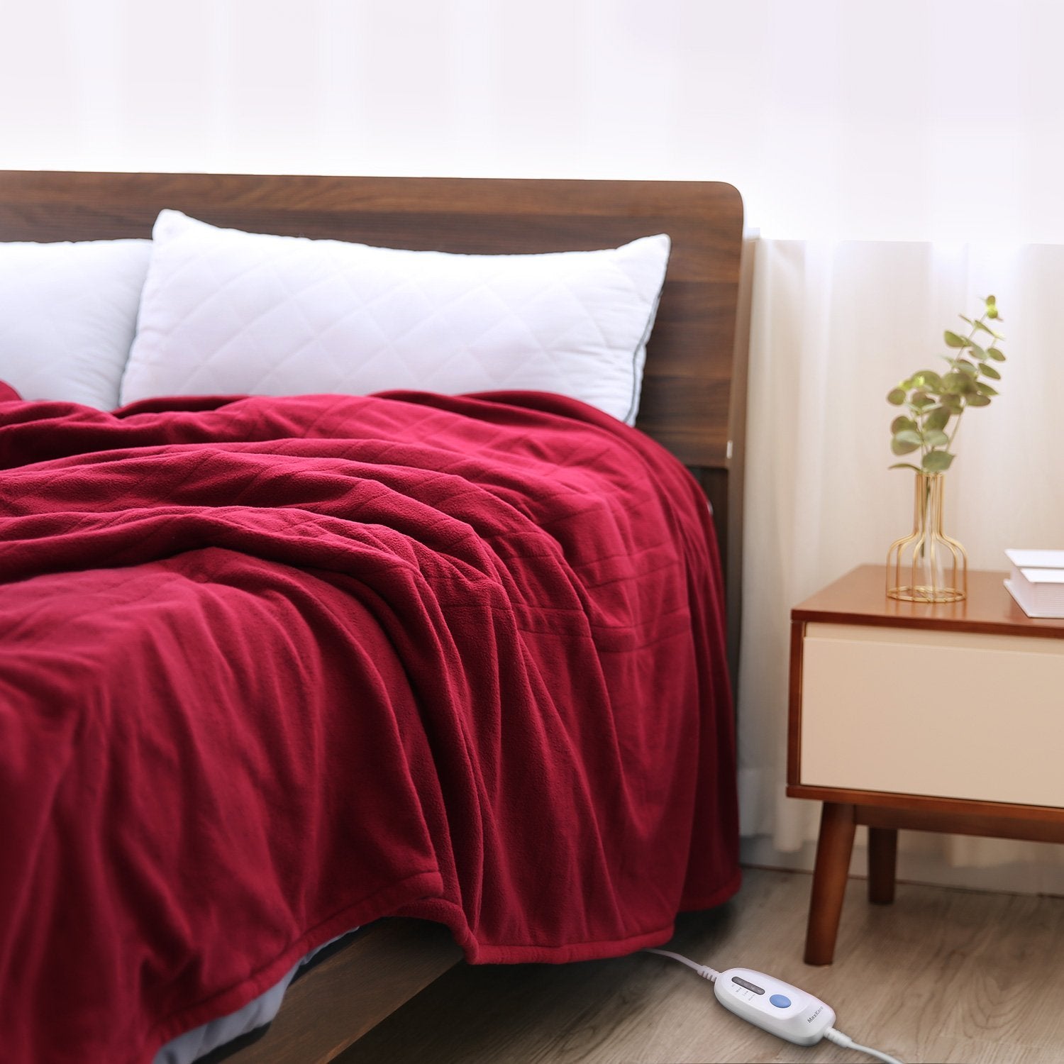 Load image into Gallery viewer, Electric Heated Blanket Twin Size 62'' x 84'' Super Cozy Soft Fleece Fast Heating & ETL Certification with 10 Hours Auto-Off & 4 Heating Levels - Red Wine - NAIPO