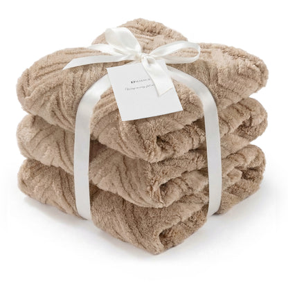 MARNUR Extra Large Throw Blanket 50"x 70", Soft Lightweight Jacquard 340GSM Sherpa Fleece Blanket, Cozy Throw Blanket for Couch, Office, Car, Travel, Light Brown