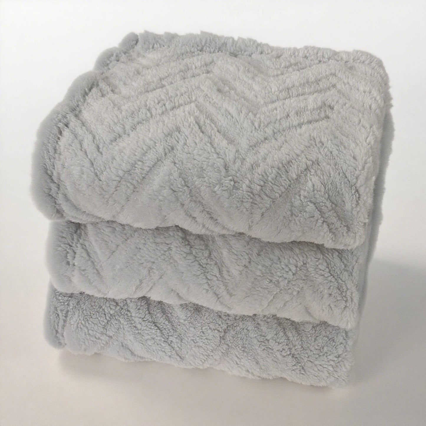 MARNUR Throw Blanket 50"x70" for Couch, Super Soft Cozy Blankets with Herringbone Design, Lightweight Plush All Season Use ,Gray