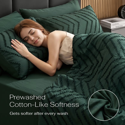 MARNUR Comforter Set Queen Size, 7 Pieces Boho Tufted Bed in a Bag Prewashed Cotton-Like Soft Bedding Set with Comforter, Sheets, Pillowcases & Shams, Emerald Green